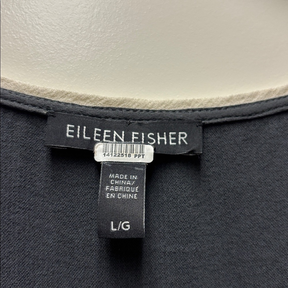 Eileen Fisher Women's Black Sleeveless Blouse with Cream Trim Size Large - Picture 2 of 5
